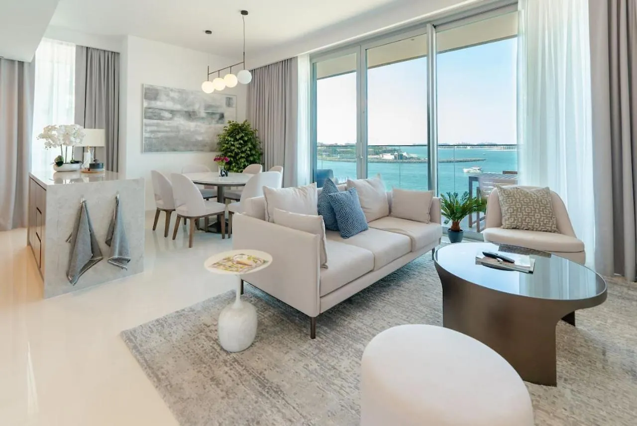 Ocean View And Private Beach Access - 2 Br Dubai Apartment
